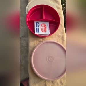 Set Of 2 Munchins Kids Divided Container And 1 Lid